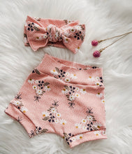 Load image into Gallery viewer, Wild Daisy Bouquet Bummies in Pink with Bow Headband