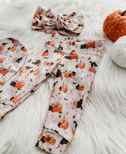 Load image into Gallery viewer, Halloween Cat and Pumpkin Legging, Hat and Headband Bow in Sand