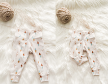 Load image into Gallery viewer, Boho Vintage Ice Cream Yoga Pants