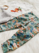 Load image into Gallery viewer, Prairie Wildflower Leggings in Sage Outfit