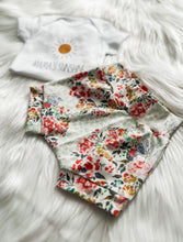 Load image into Gallery viewer, Delicate Floral Off White Bummies Outfit